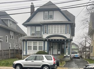 41-43 Savoy St, Bridgeport, CT 06606