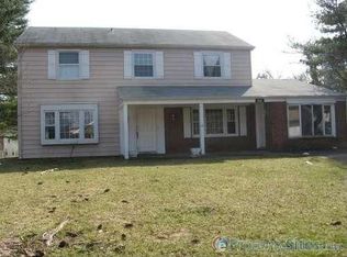 60 Budhollow Ln, Willingboro, NJ 08046
