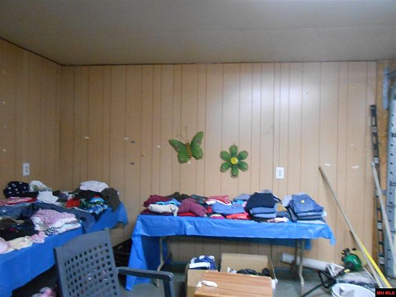 5th image of 1804 Seamans Ct