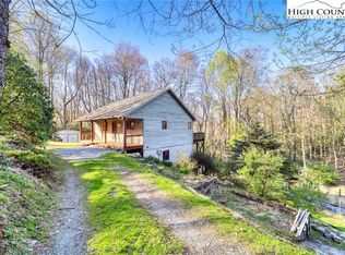 384 Apple Way, Blowing Rock, NC 28605