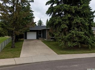 330 Acadia DRIVE, Saskatoon, SK S7H 3V6
