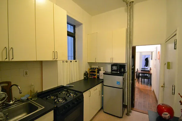 Rented by Bohemia Realty Group | media 6