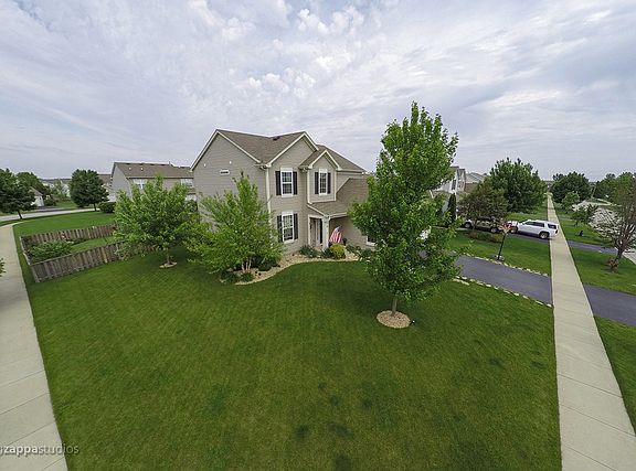 4th image of 2461 Simon Dr