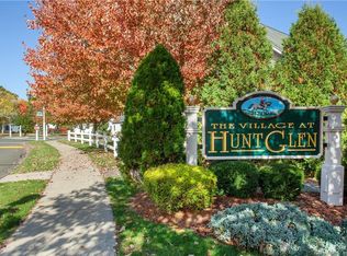 24 Hunt Glen Dr #24, Granby, CT 06035