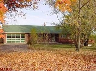 562 Windy Acres Dr, Robertsville, MO 63072