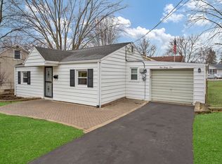 139 Oak Dr, Dekalb, IL 60115