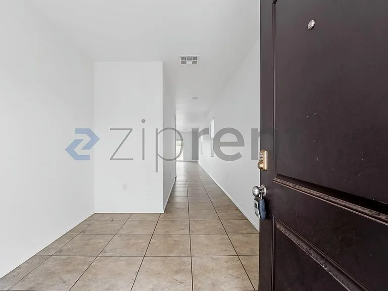18199 N Conquistador Dr — Photo 4