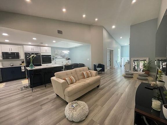 5th image of 9754 Nickels Blvd #206