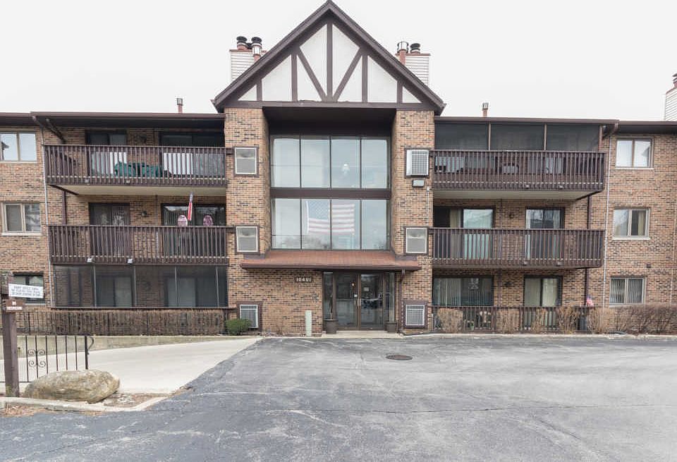 1st image of 10401 Menard Ave APT 105