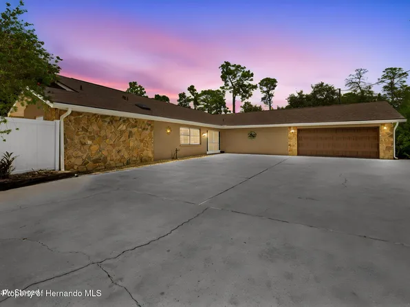 12348 Talpa St, Spring Hill, FL 34608