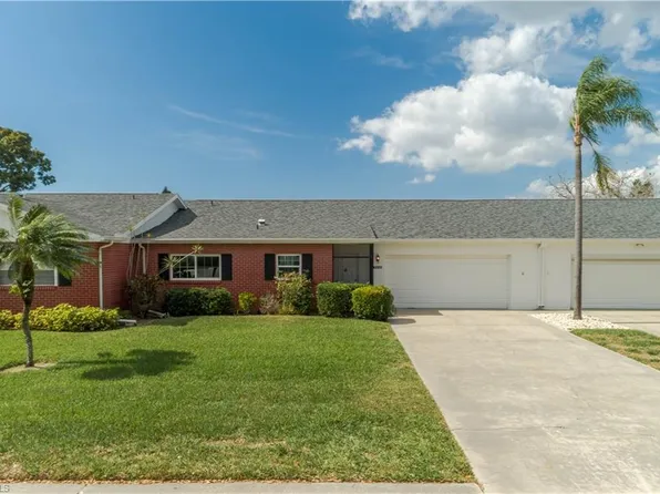 7012 Cedarhurst Dr, Fort Myers, FL 33919