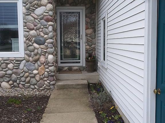 3rd image of 2636 Santigo Ave SE
