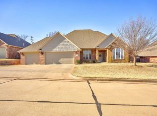 922 S West Oaks St, Stillwater, OK 74074