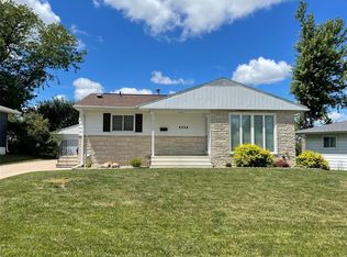 4428 Regal Ave NE, Cedar Rapids, IA 52402