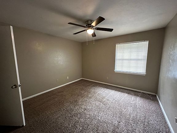 5th image of 2131 Corinne St #0