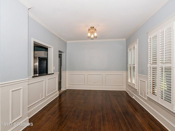 3rd image of 133 W Haven Ave