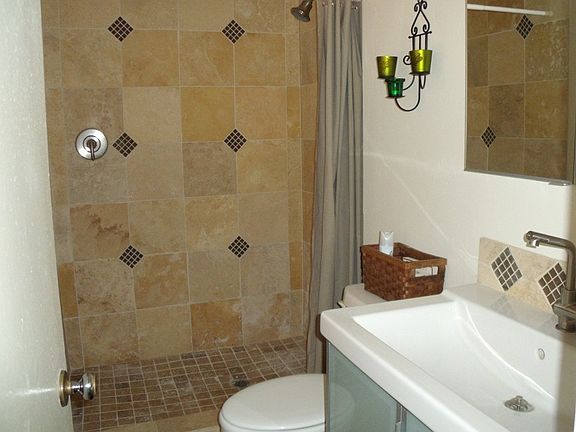 5th image of 8524 E Northland Dr