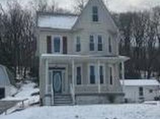 310 Chestnut St, Delta, PA 17314