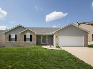 1341 Mason Grove Dr, Saint Charles, MO 63304