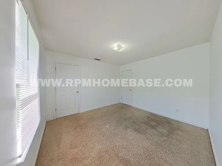 1326 Jeffrine Dr — Photo 10