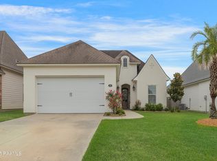 302 Easy Rock Landing Dr, Broussard, LA 70518