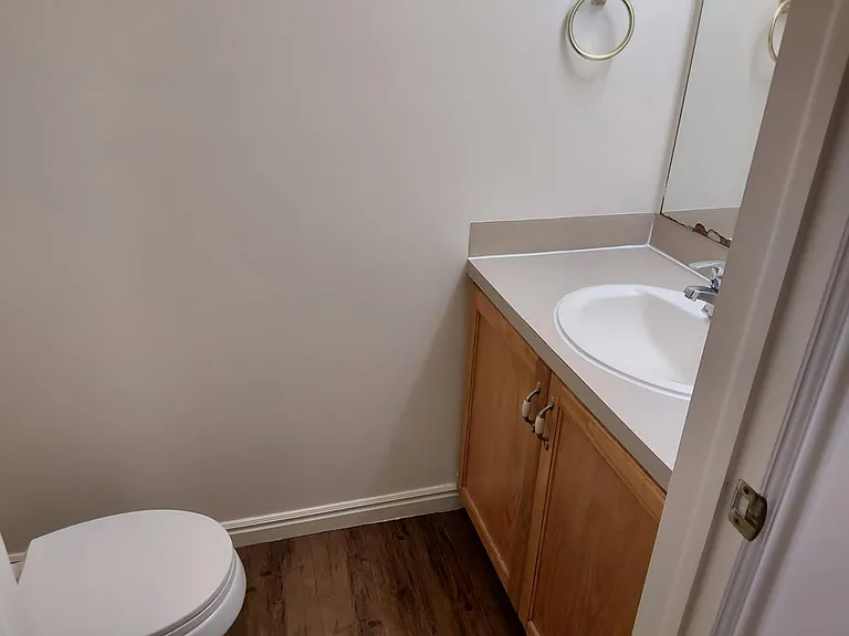 1018 N 200 W #4 — Photo 8