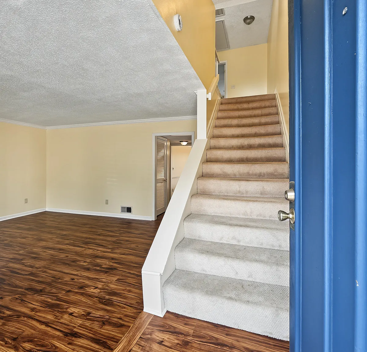 2 bed, 2.5 bath, 1538 sqft, $2,400 — Photo 2