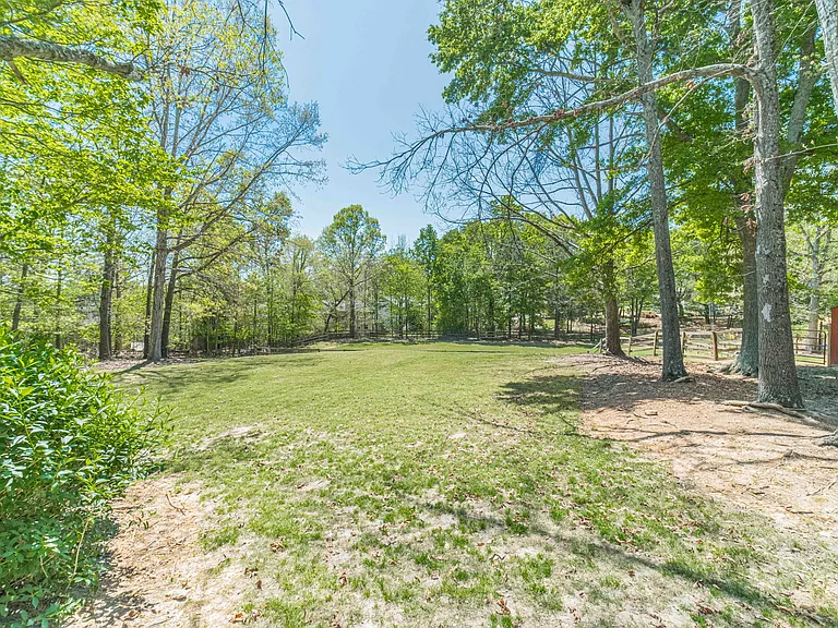 1925 Jesse Cronic Rd — Photo 40