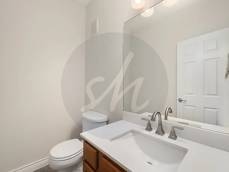 5847 New Crossings Point — Photo 8
