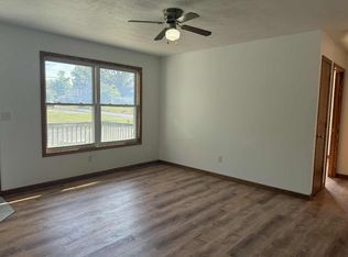 (Undisclosed Address), Eureka, IL 61530