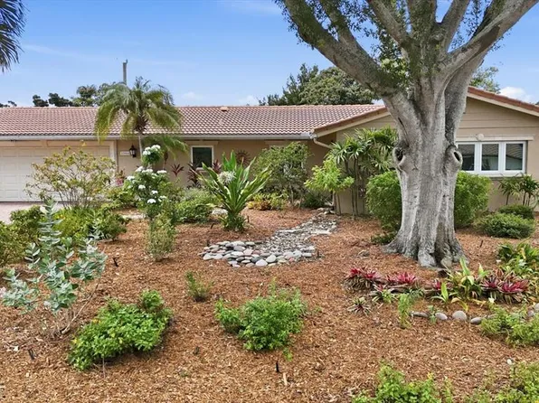 3504 Brookline Dr, Sarasota, FL 34239