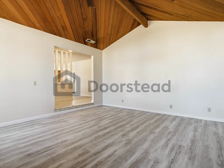 3882 Glengrove Way — Photo 4