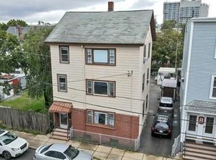 22 Hunting St, Cambridge, MA 02141