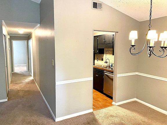 2nd image of 2092 Sherwood Drive #10
