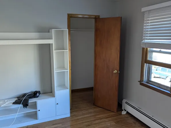 217 Seaview Avenue image 5 of 14