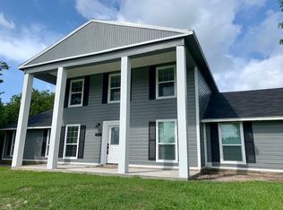 18 Lawrence, Vanderbilt, TX 77991