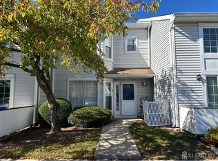 15 Gerard Pl, Parlin, NJ 08859