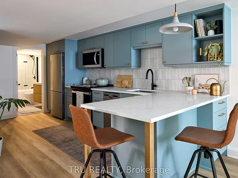 2643 Don St #B — Photo 5