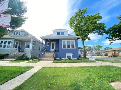 4859 W Carmen Ave, Chicago, IL, 60630
