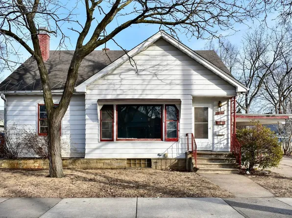 414 Harriet St, Winona, MN 55987
