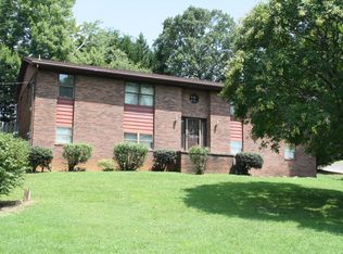 2401 Globe Dr, Knoxville, TN 37912