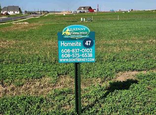 1515 South Holiday Drive #47, Waunakee, WI 53597