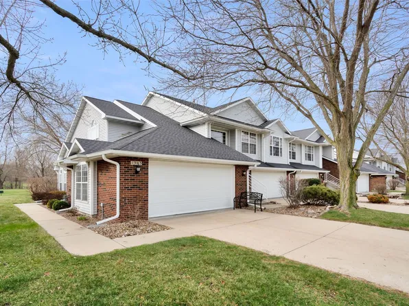 1303 Crossings Ct NE, Cedar Rapids, IA 52402