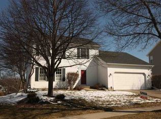 290 Sun Ct, Sun Prairie, WI 53590