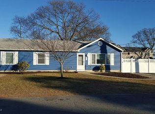 39 Lawndale Dr, Brick, NJ 08723