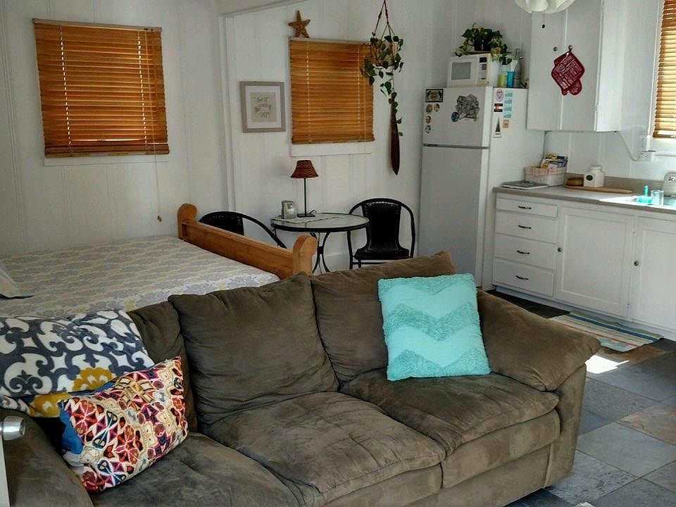 1st image of 4661 Castelar St