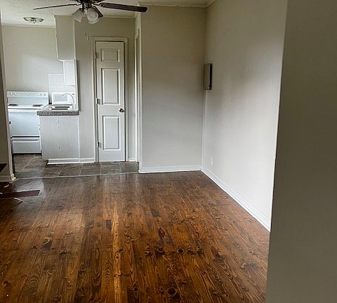 4th image of 711 N Church St APT A
