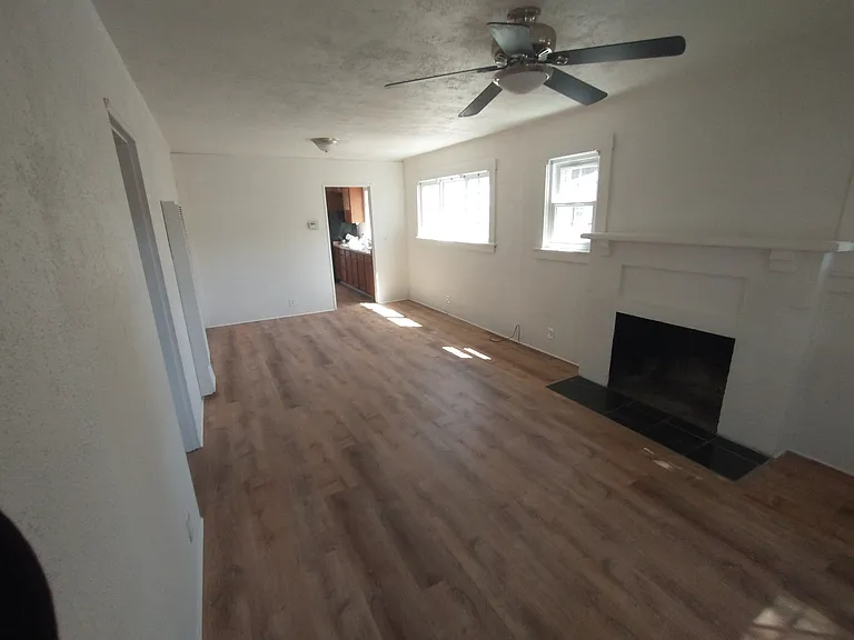 725 W Valerio St — Photo 2