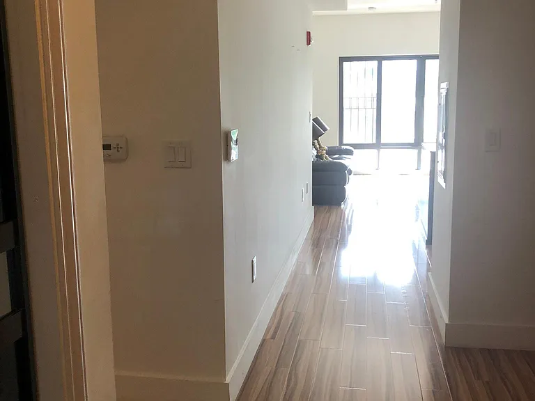 4918 Park Ave #405 — Photo 7