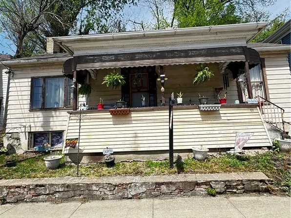 836 Main St, Bridgeport, OH 43912
